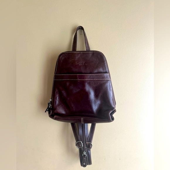La Diva leather backpack - Picture 1 of 16